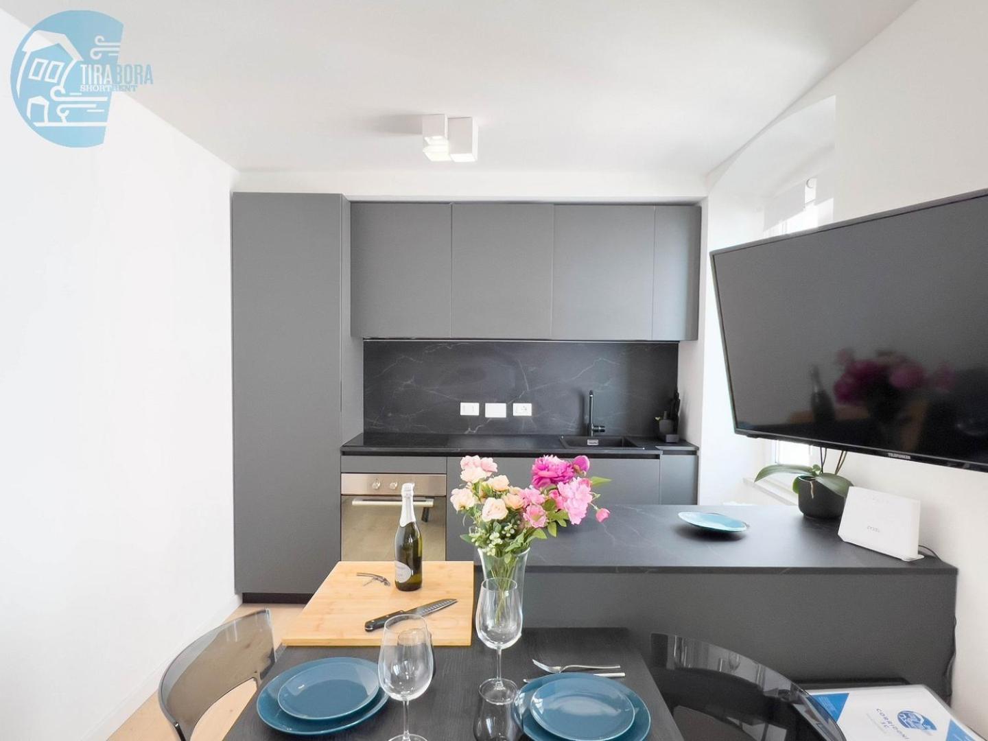 Corridoni 3C Tirabora Short Rent Apartment ตรีเอสเต ภายนอก รูปภาพ