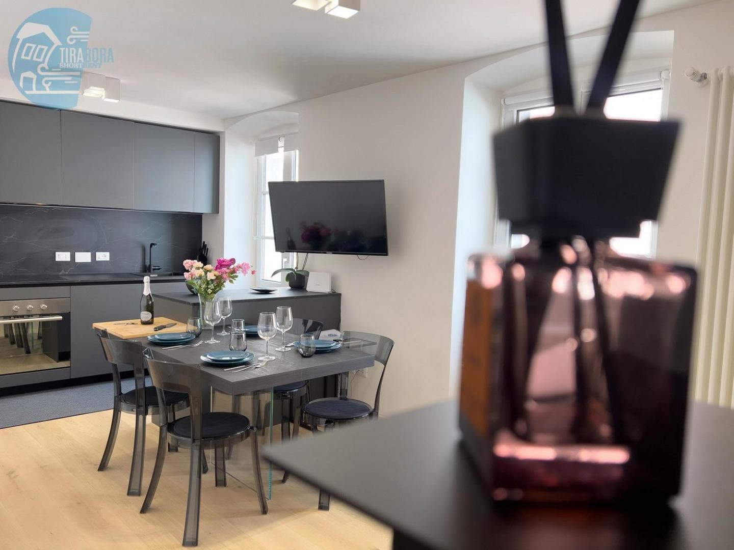 Corridoni 3C Tirabora Short Rent Apartment ตรีเอสเต ภายนอก รูปภาพ